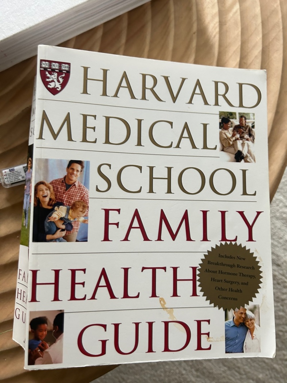 Harvard Medical School Family Health Guide - White/Cream Cover